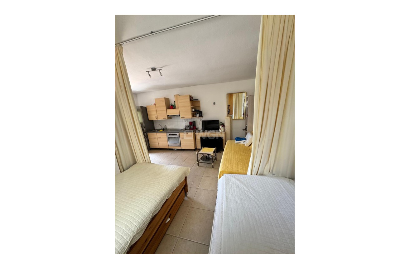 Resale - Villa - Cautivador - Inland