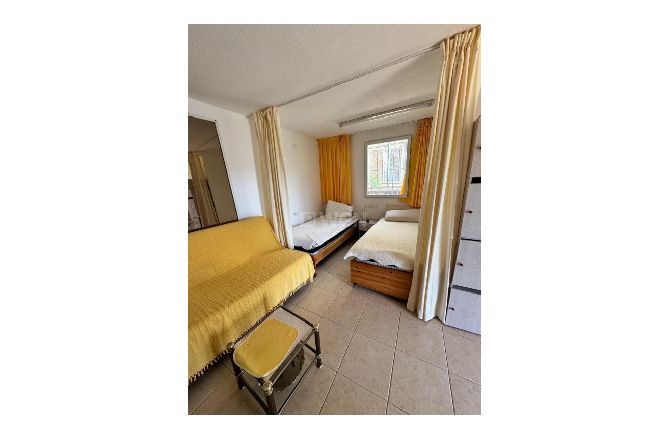 Resale - Villa - Cautivador - Inland