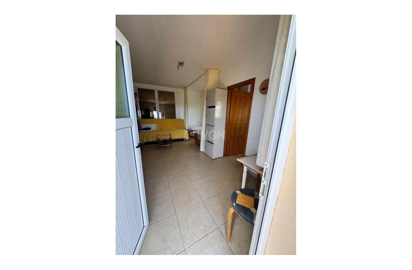 Resale - Villa - Cautivador - Inland