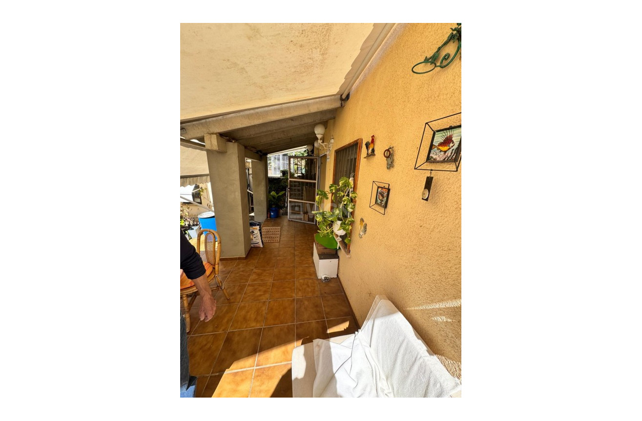 Resale - Villa - Cautivador - Inland