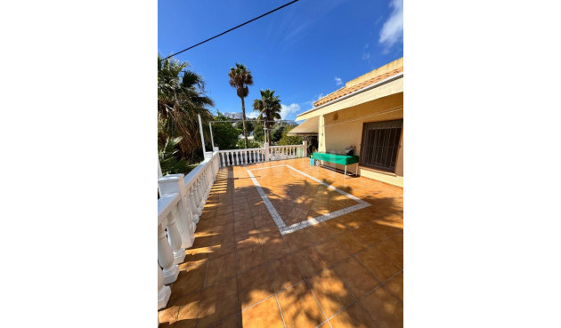 Resale - Villa - Cautivador - Inland