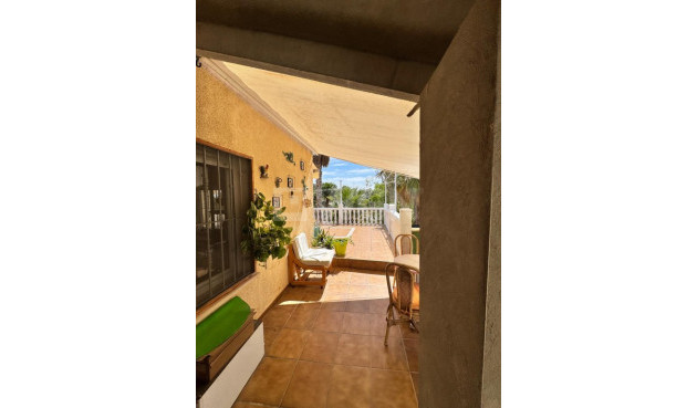 Resale - Villa - Cautivador - Inland