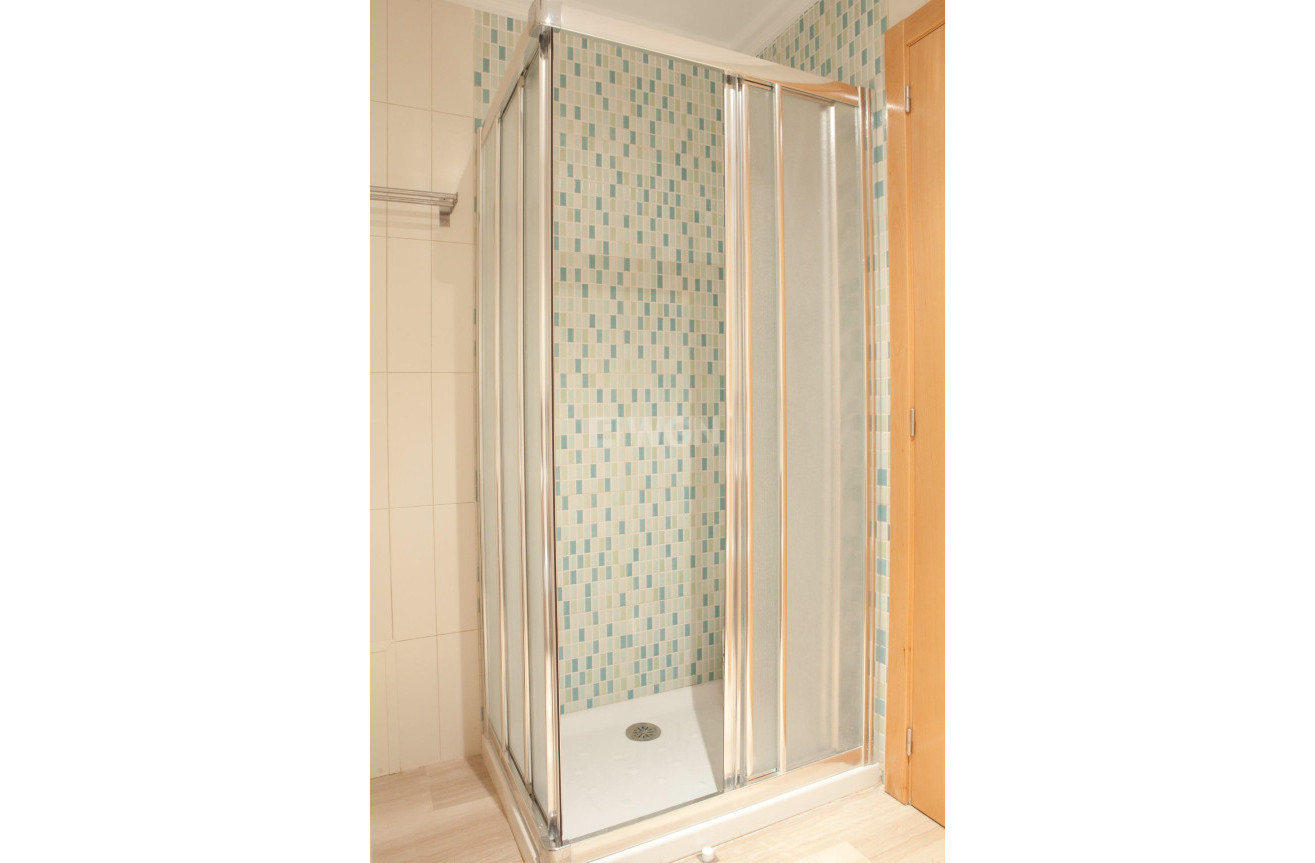 Odsprzedaż - Mieszkanie w bloku - Santa Pola - Centro