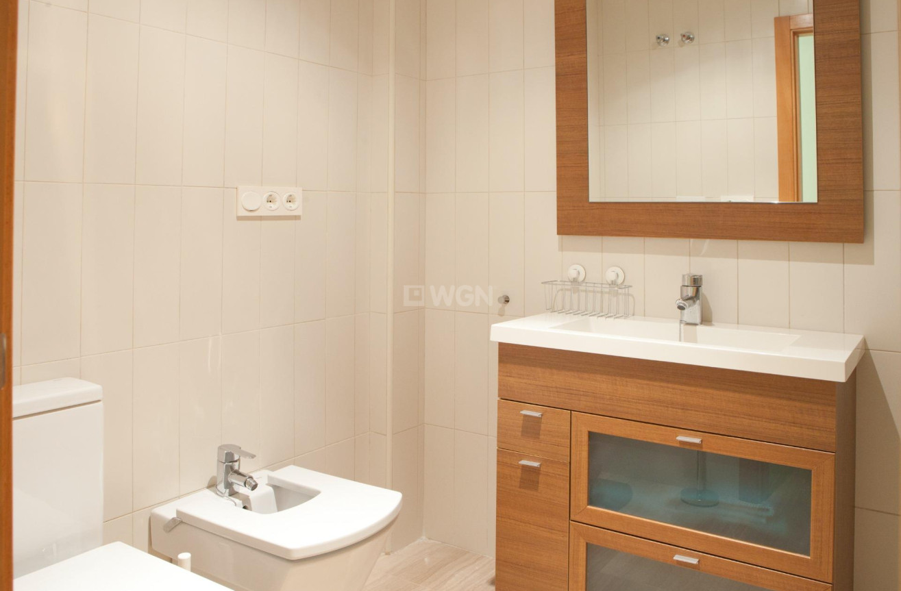 Odsprzedaż - Mieszkanie w bloku - Santa Pola - Centro