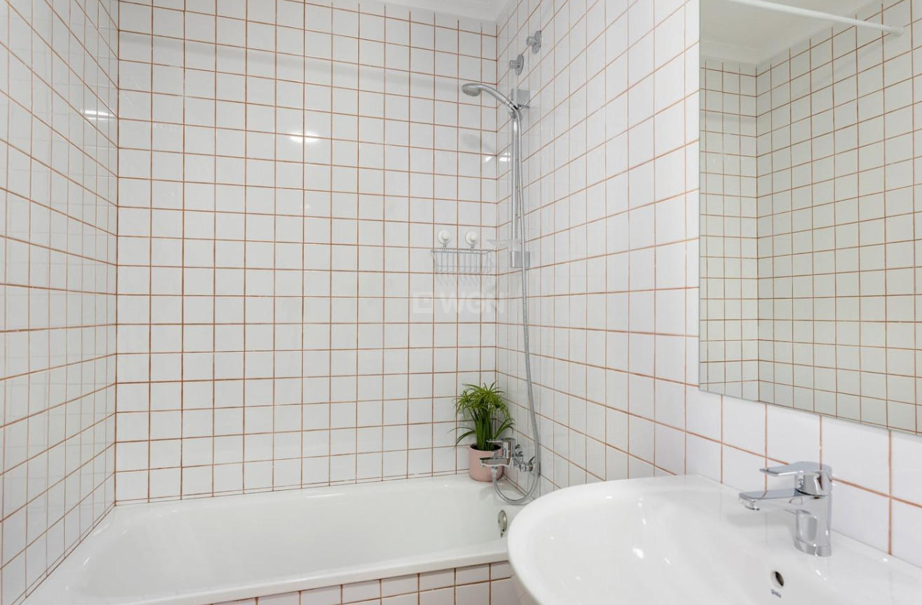 Odsprzedaż - Mieszkanie w bloku - Guardamar del Segura - Pueblo