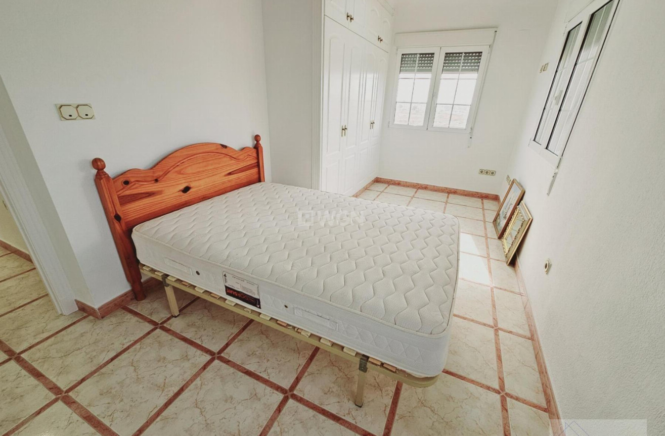 Resale - Villa - Torrevieja - La Siesta - El Salado - Torreta