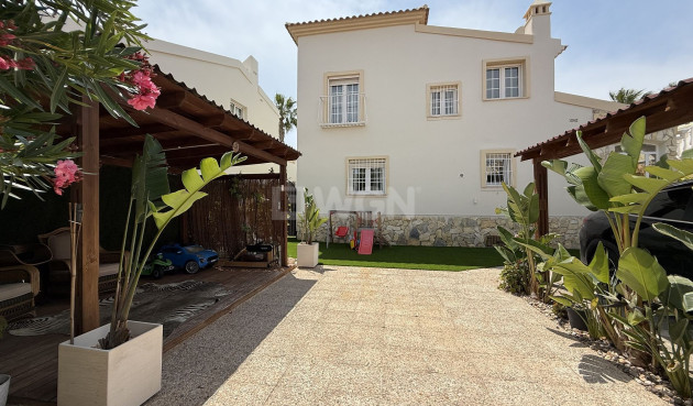 Reventa - Villa - Orihuela Costa - Costa Blanca
