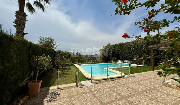 Reventa - Villa - Orihuela Costa - Costa Blanca