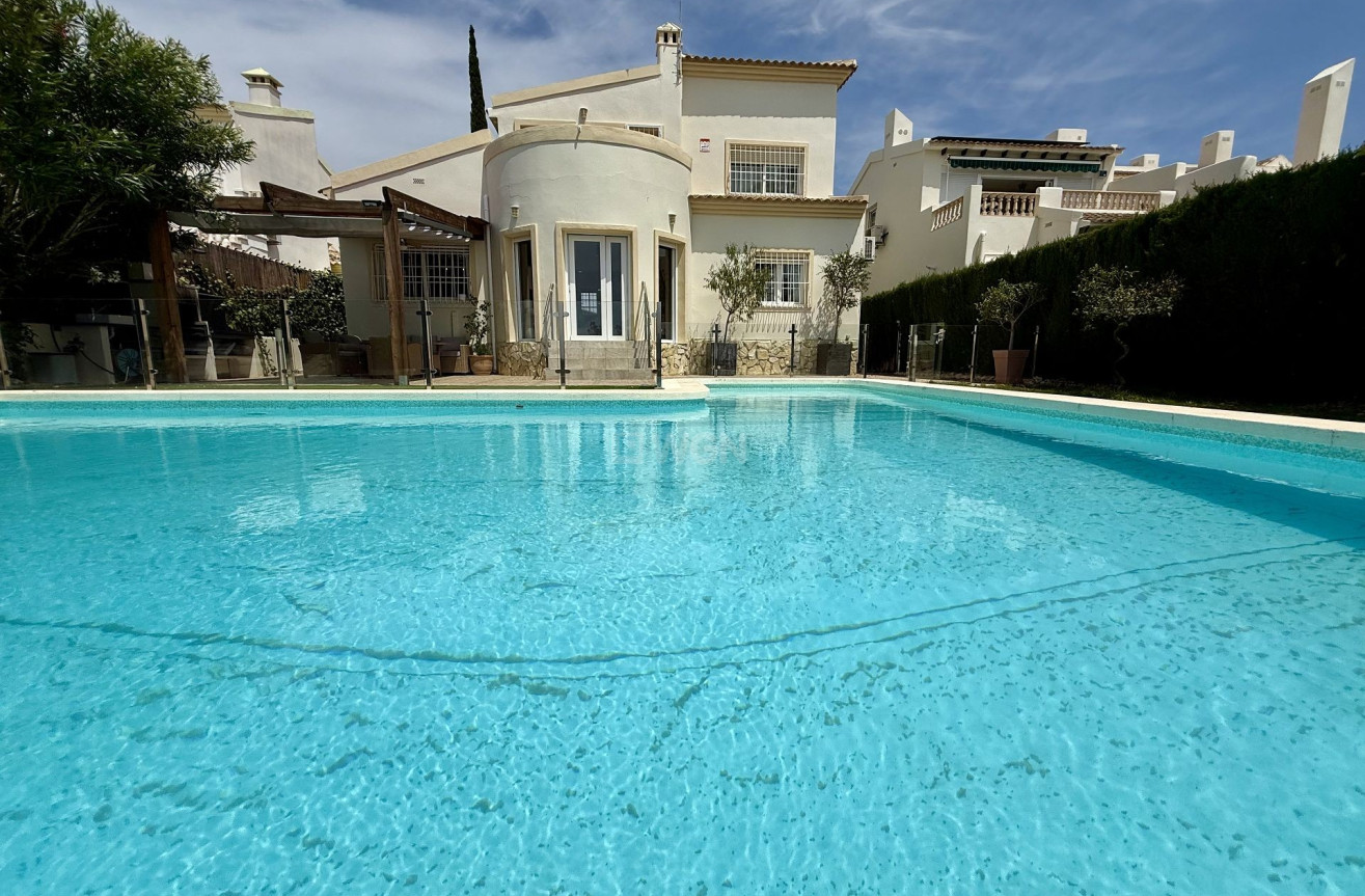 Reventa - Villa - Orihuela Costa - Costa Blanca