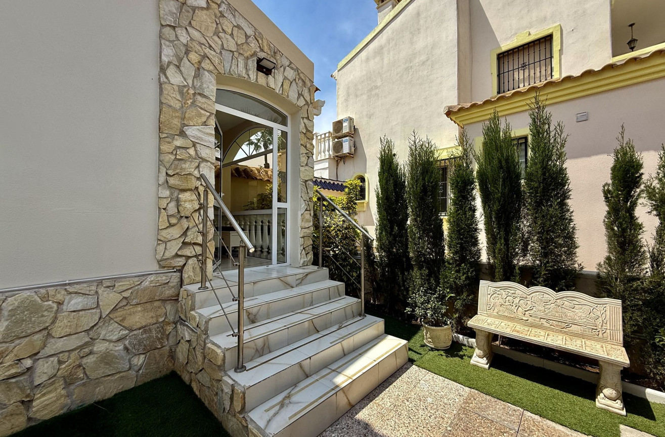 Reventa - Villa - Orihuela Costa - Costa Blanca