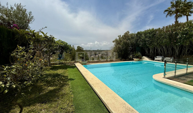 Reventa - Villa - Orihuela Costa - Costa Blanca