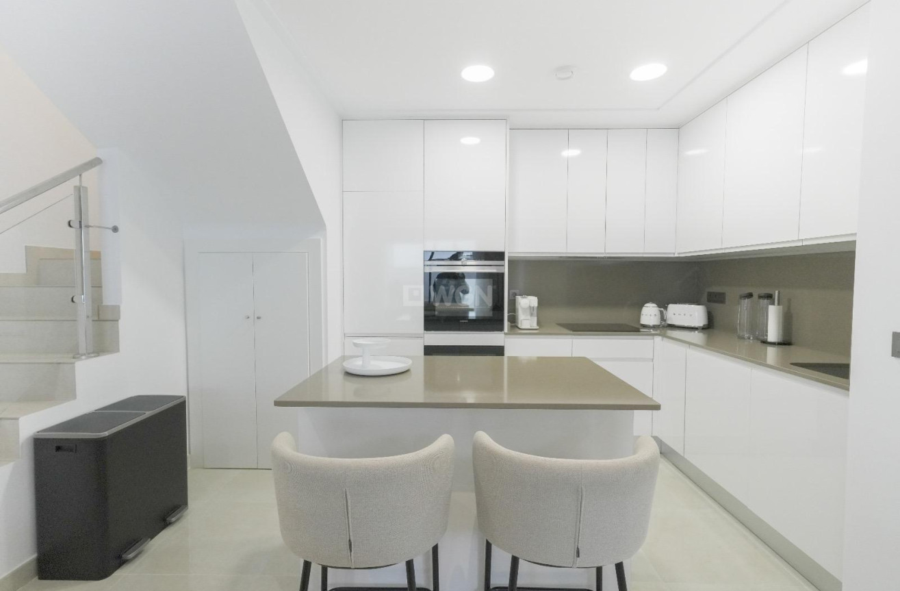 Reventa - Villa - Dolores