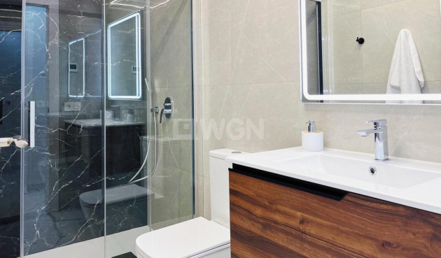 Resale - Apartment / flat - Torrevieja - Playa del Cura