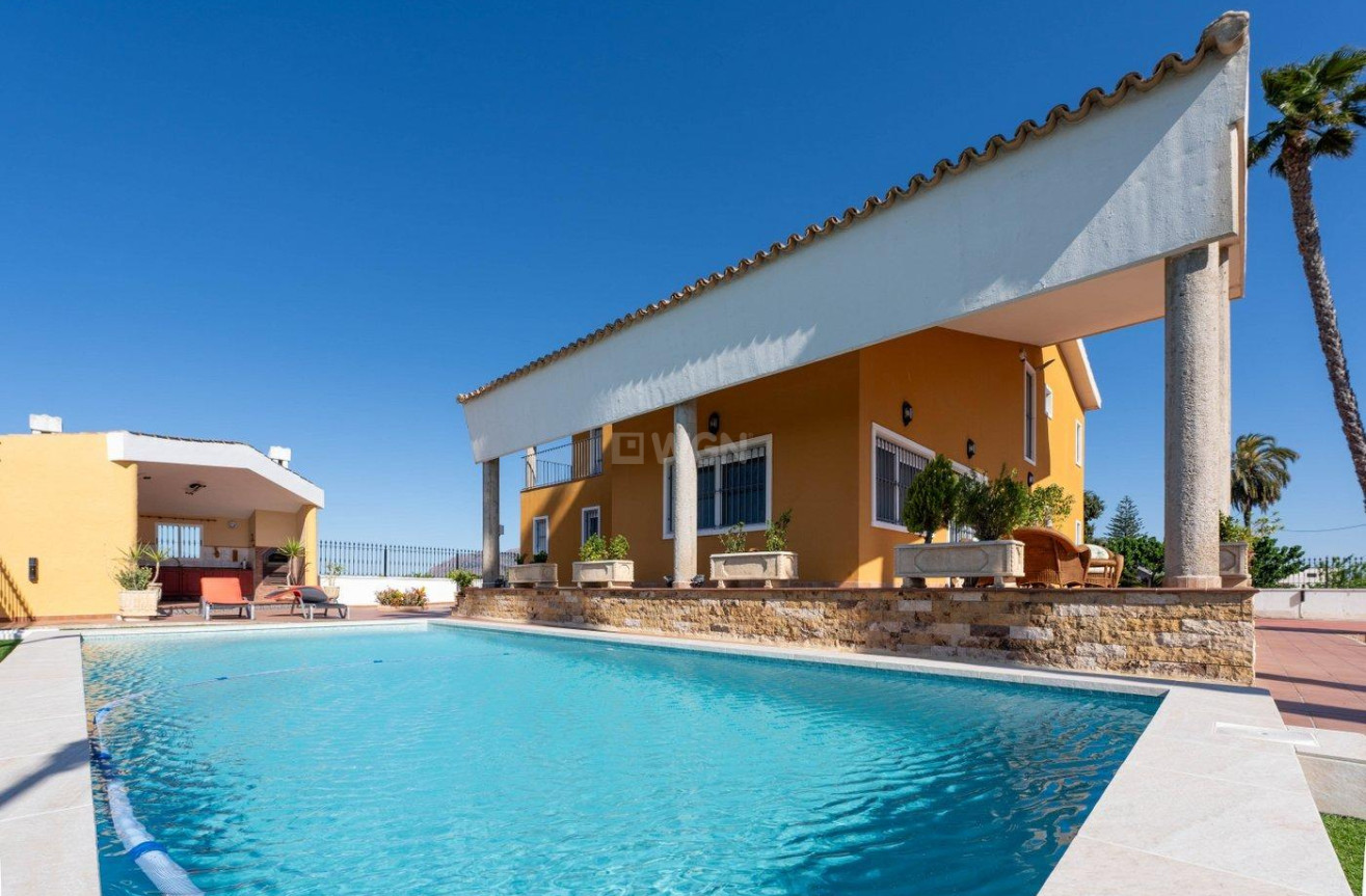 Wiederverkauf - Villa - Orihuela - Orihuela Ciudad