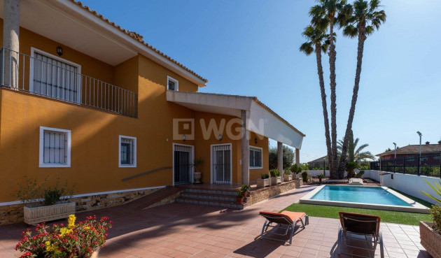 Wiederverkauf - Villa - Orihuela - Orihuela Ciudad