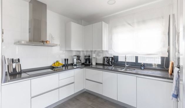 Wiederverkauf - Villa - Torrevieja - Rosaleda