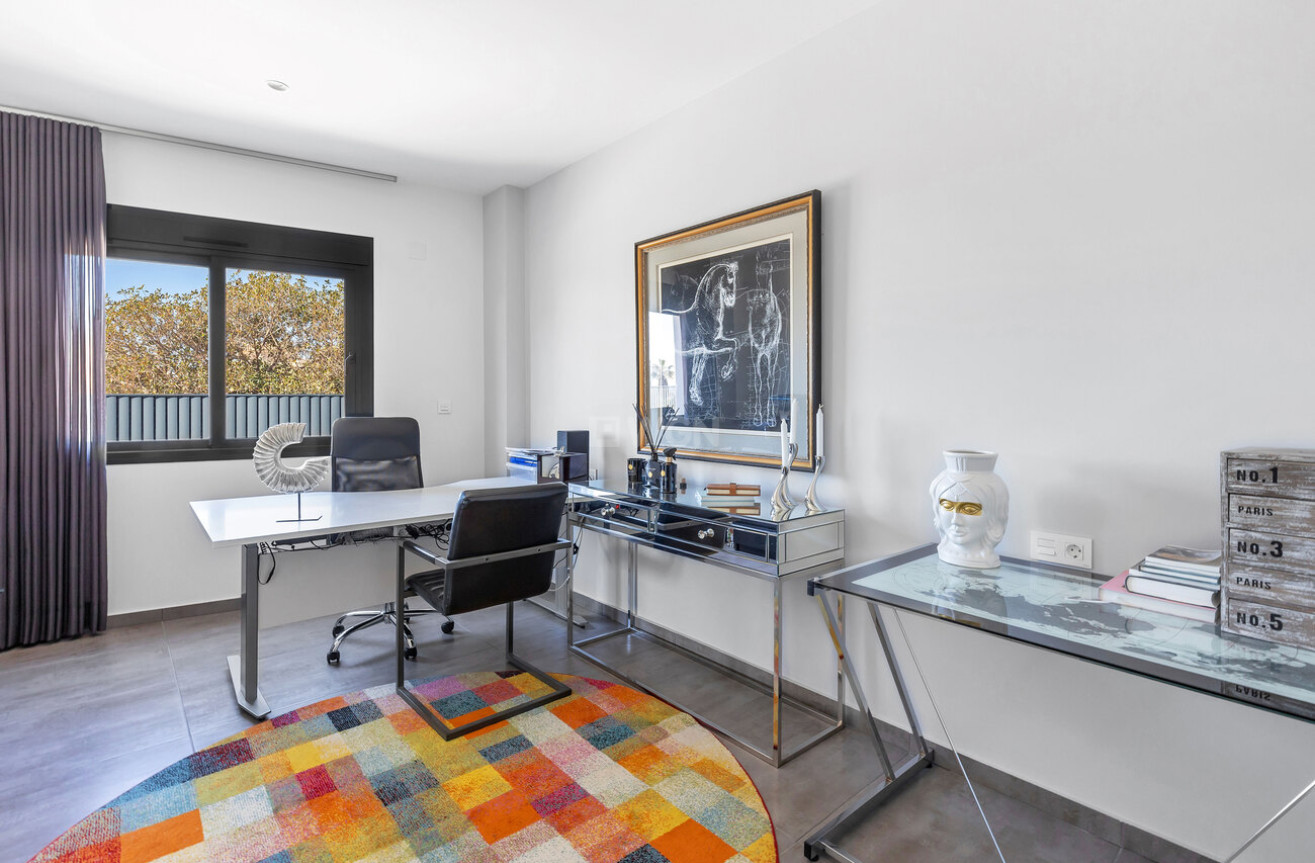 Wiederverkauf - Villa - Torrevieja - Rosaleda