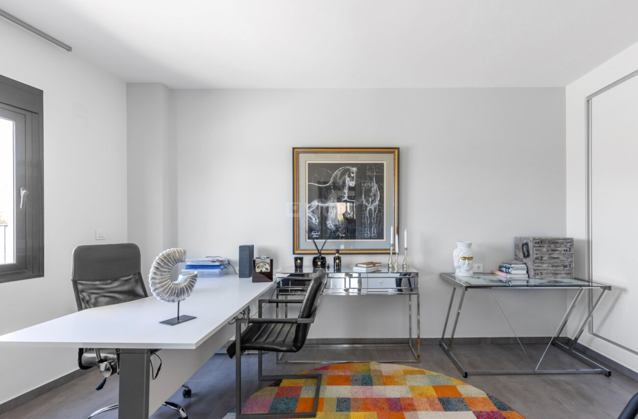 Wiederverkauf - Villa - Torrevieja - Rosaleda