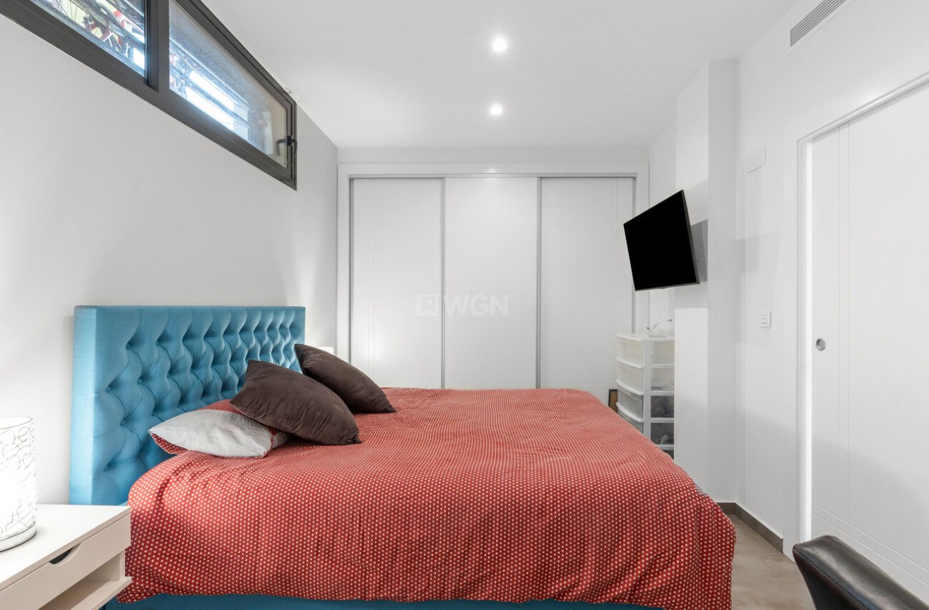 Wiederverkauf - Villa - Torrevieja - Rosaleda