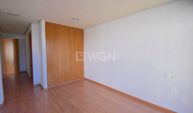 Odsprzedaż - Mieszkanie w bloku - Torrevieja - Centro - Muelle Pesquero