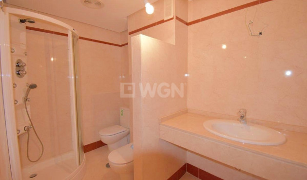 Odsprzedaż - Mieszkanie w bloku - Torrevieja - Centro - Muelle Pesquero