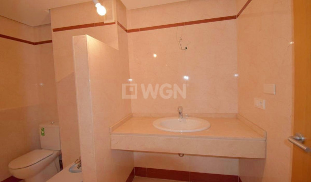 Odsprzedaż - Mieszkanie w bloku - Torrevieja - Centro - Muelle Pesquero