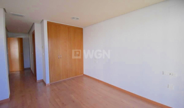 Odsprzedaż - Mieszkanie w bloku - Torrevieja - Centro - Muelle Pesquero