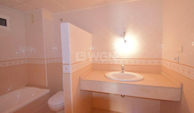 Odsprzedaż - Mieszkanie w bloku - Torrevieja - Centro - Muelle Pesquero