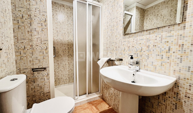 Odsprzedaż - Mieszkanie w bloku - Guardamar del Segura - Costa Blanca