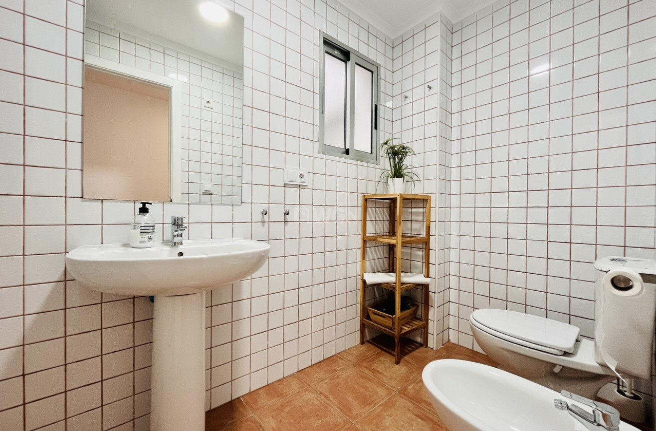 Odsprzedaż - Mieszkanie w bloku - Guardamar del Segura - Costa Blanca