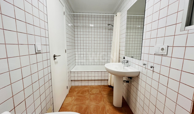 Odsprzedaż - Mieszkanie w bloku - Guardamar del Segura - Costa Blanca