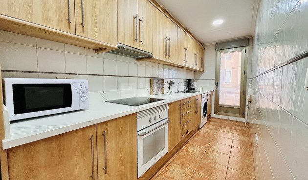 Odsprzedaż - Mieszkanie w bloku - Guardamar del Segura - Costa Blanca