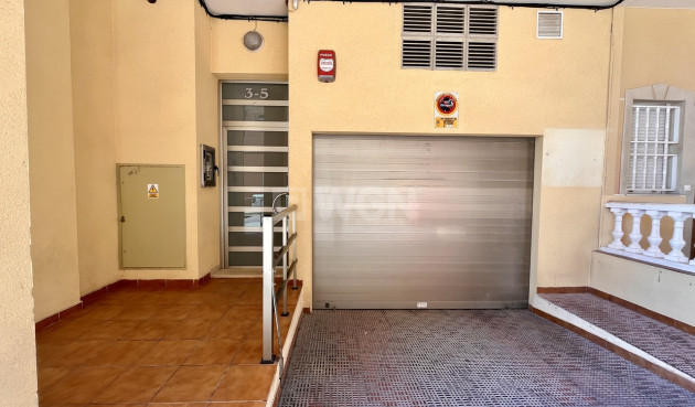 Odsprzedaż - Mieszkanie w bloku - Guardamar del Segura - Costa Blanca