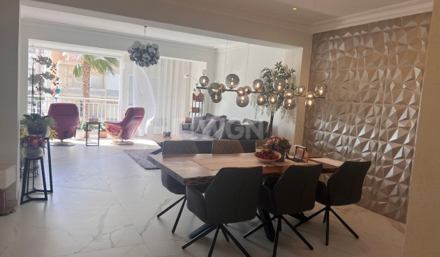 Reventa - Apartamento / piso - Torrevieja