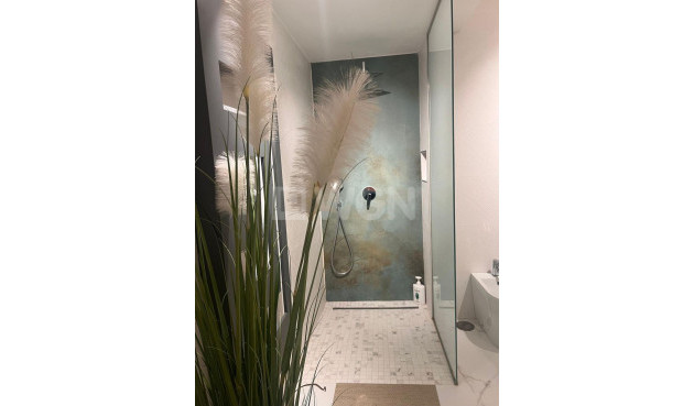 Reventa - Apartamento / piso - Torrevieja