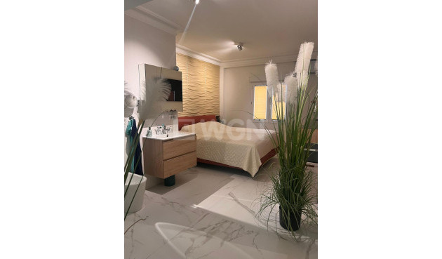 Reventa - Apartamento / piso - Torrevieja