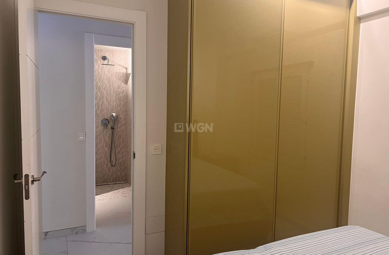 Reventa - Apartamento / piso - Torrevieja