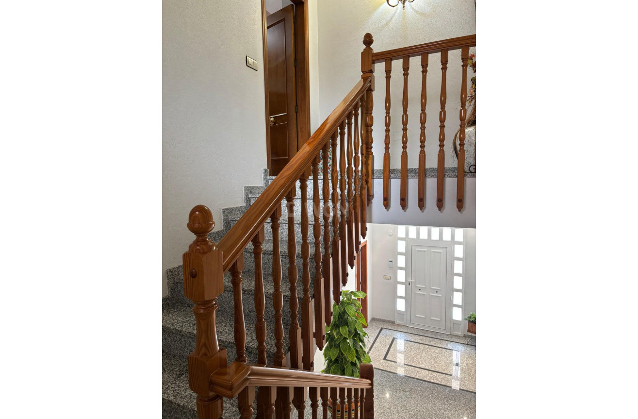 Odsprzedaż - Kamienica - Formentera del Segura - Pueblo 5