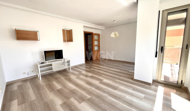 Odsprzedaż - Mieszkanie w bloku - Santa Pola - Costa Blanca