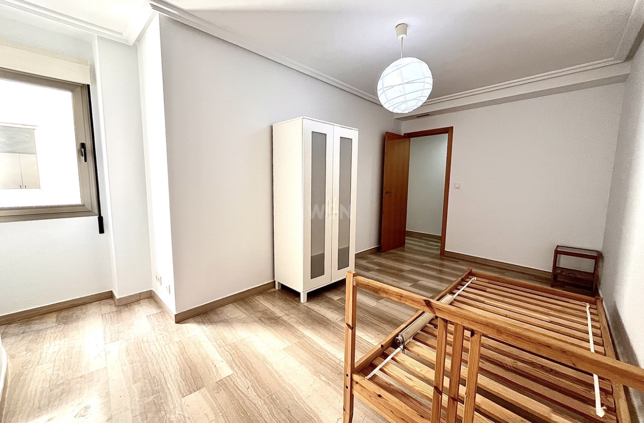 Odsprzedaż - Mieszkanie w bloku - Santa Pola - Costa Blanca