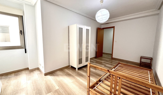 Odsprzedaż - Mieszkanie w bloku - Santa Pola - Costa Blanca