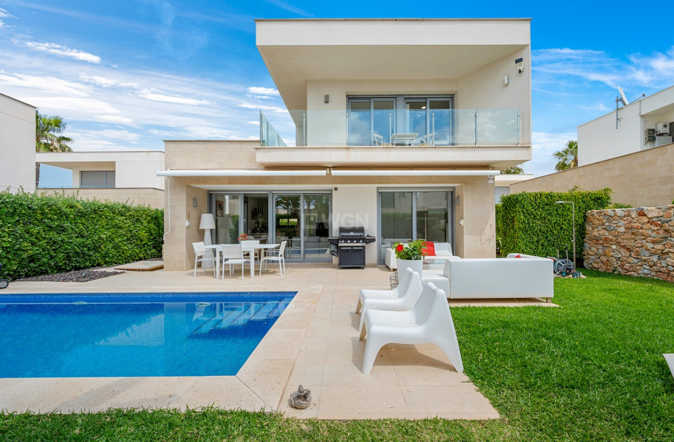 Odsprzedaż - Villa - Orihuela Costa - Costa Blanca