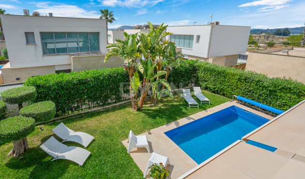 Odsprzedaż - Villa - Orihuela Costa - Costa Blanca