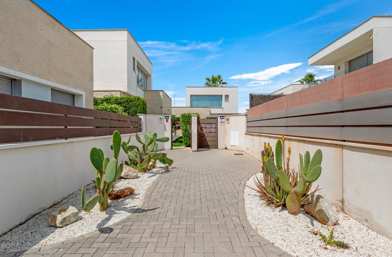 Odsprzedaż - Villa - Orihuela Costa - Costa Blanca