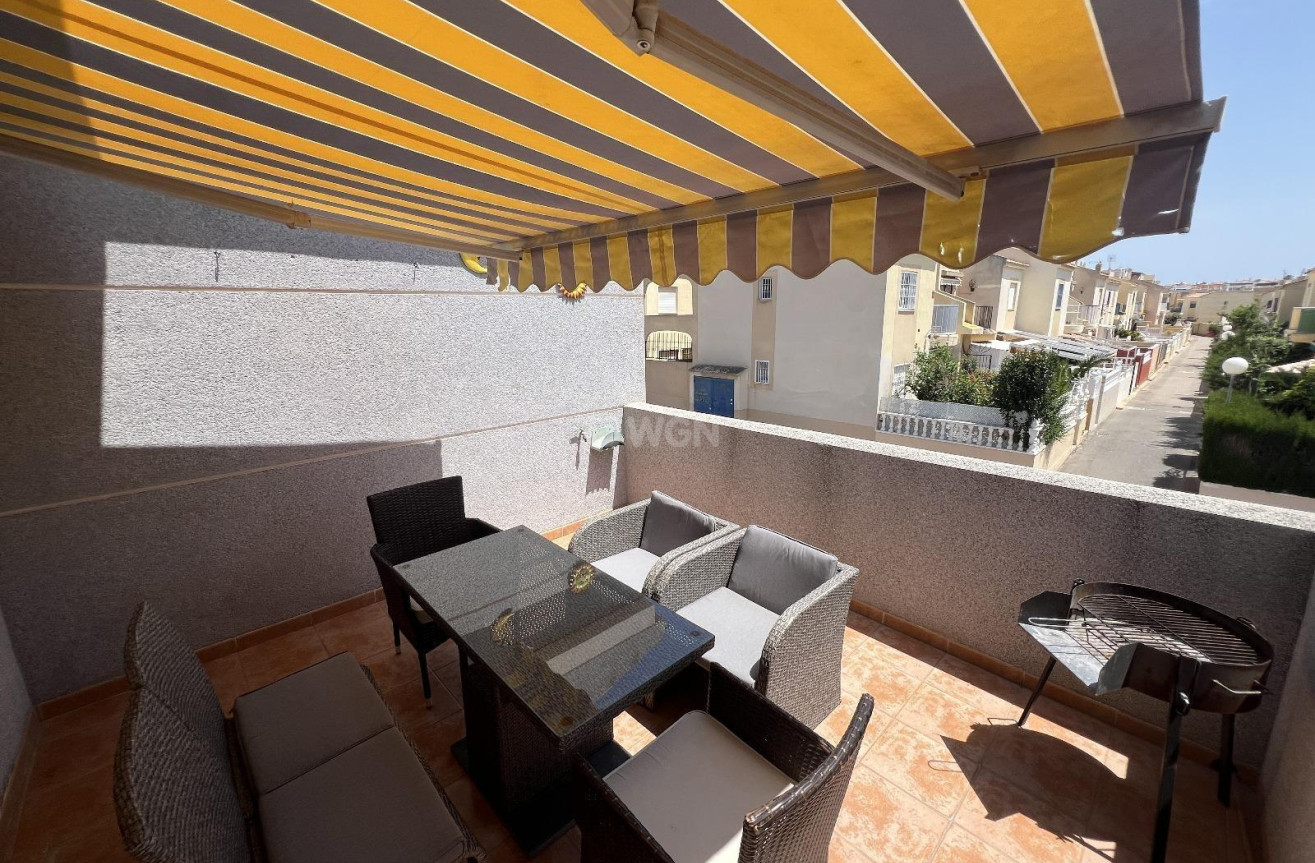 Odsprzedaż - Kamienica - Torrevieja - La Siesta - El Salado - Torreta