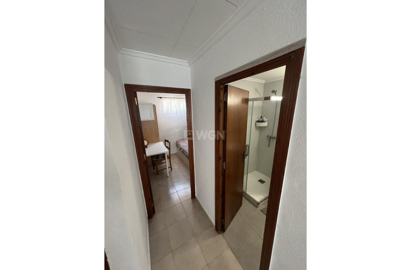 Odsprzedaż - Kamienica - Torrevieja - La Siesta - El Salado - Torreta