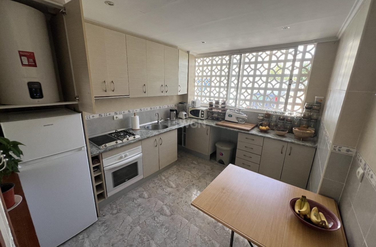 Odsprzedaż - Kamienica - Torrevieja - La Siesta - El Salado - Torreta