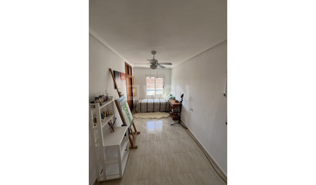 Odsprzedaż - Kamienica - Torrevieja - La Siesta - El Salado - Torreta