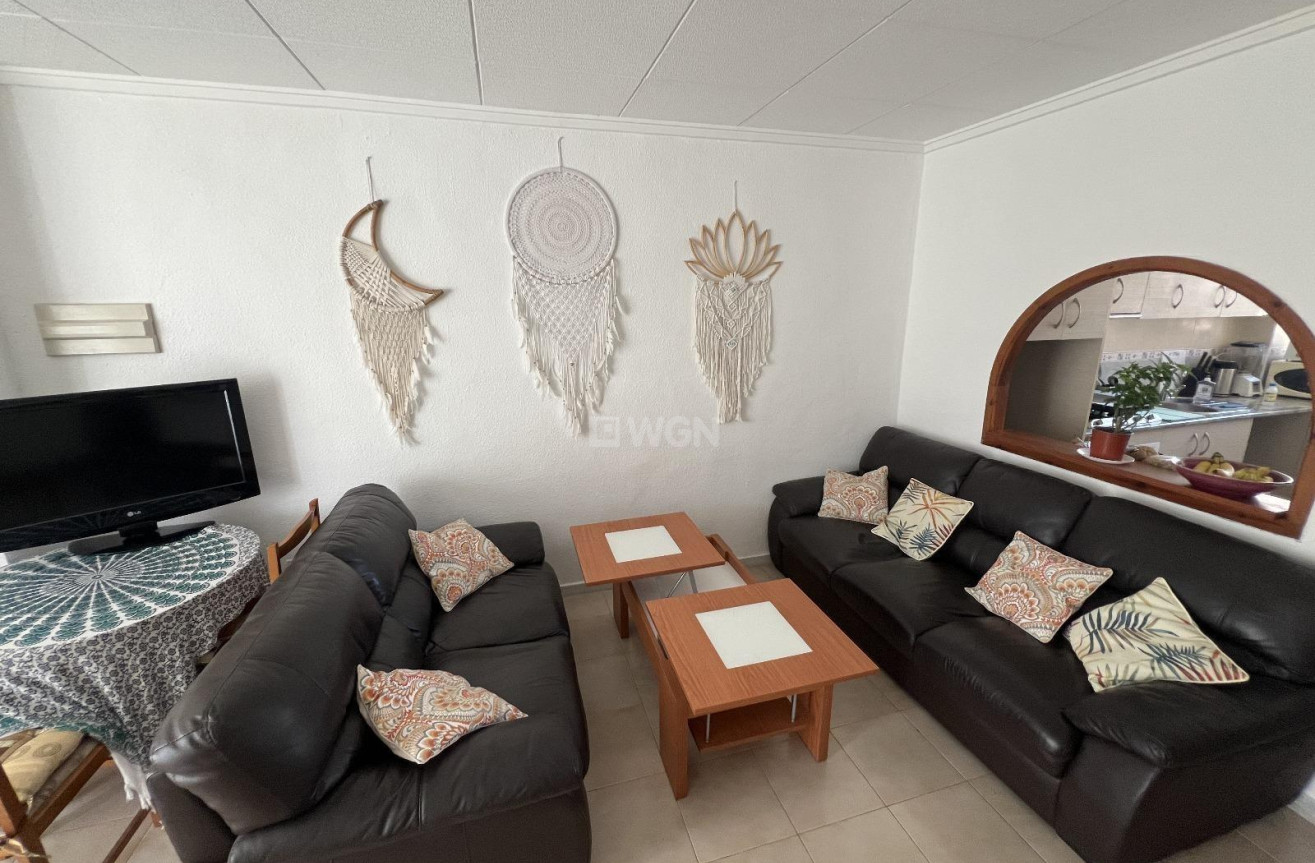 Odsprzedaż - Kamienica - Torrevieja - La Siesta - El Salado - Torreta