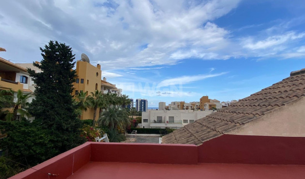 Wiederverkauf - Villa - Orihuela Costa - Punta Prima